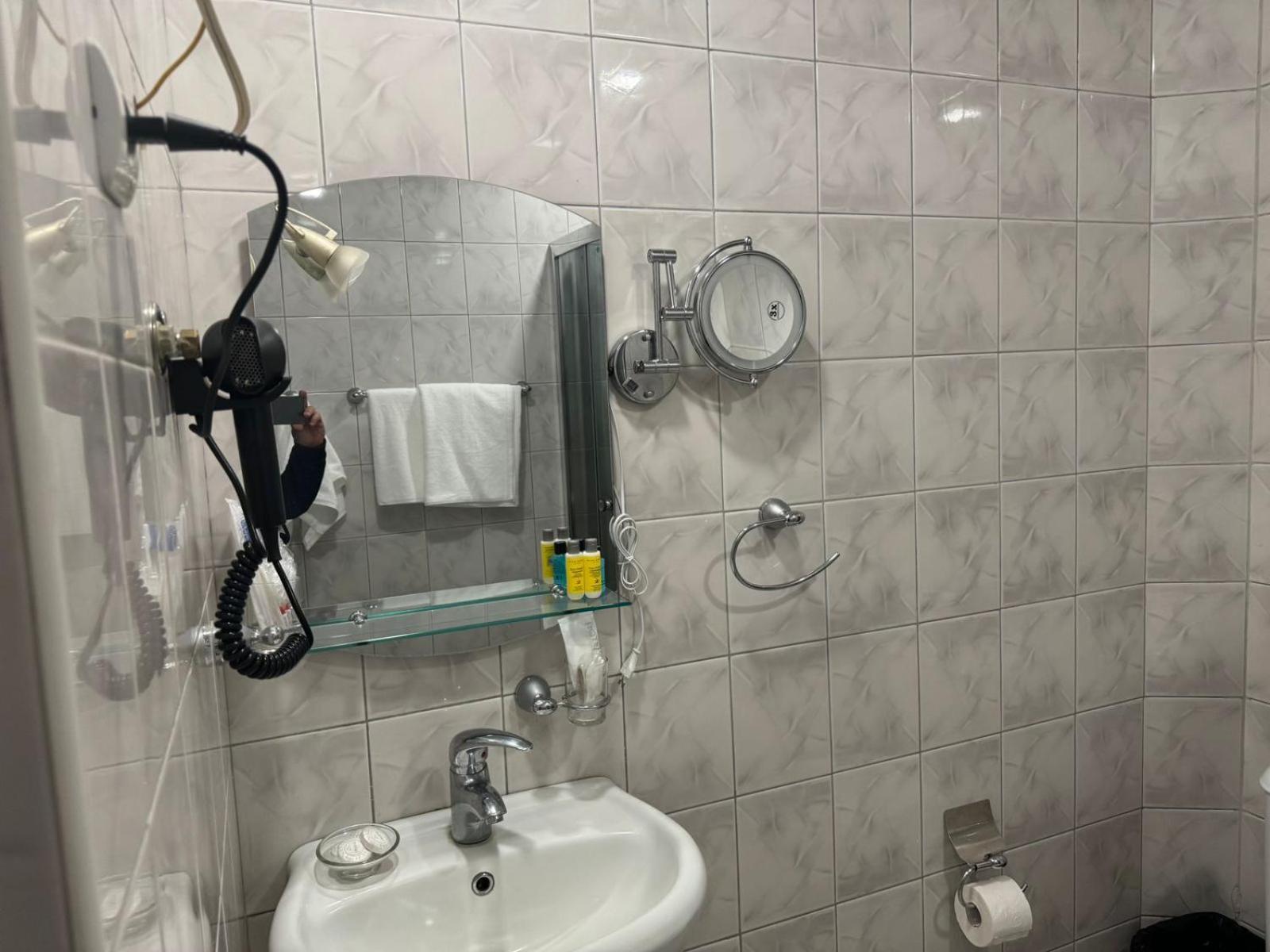 Lalaner Hotel Sisian Værelse billede